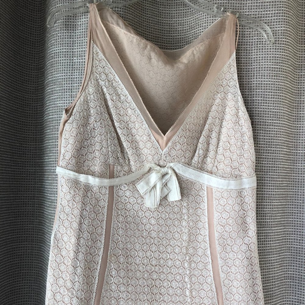 Elie Tahari Sleeveless Lace Top